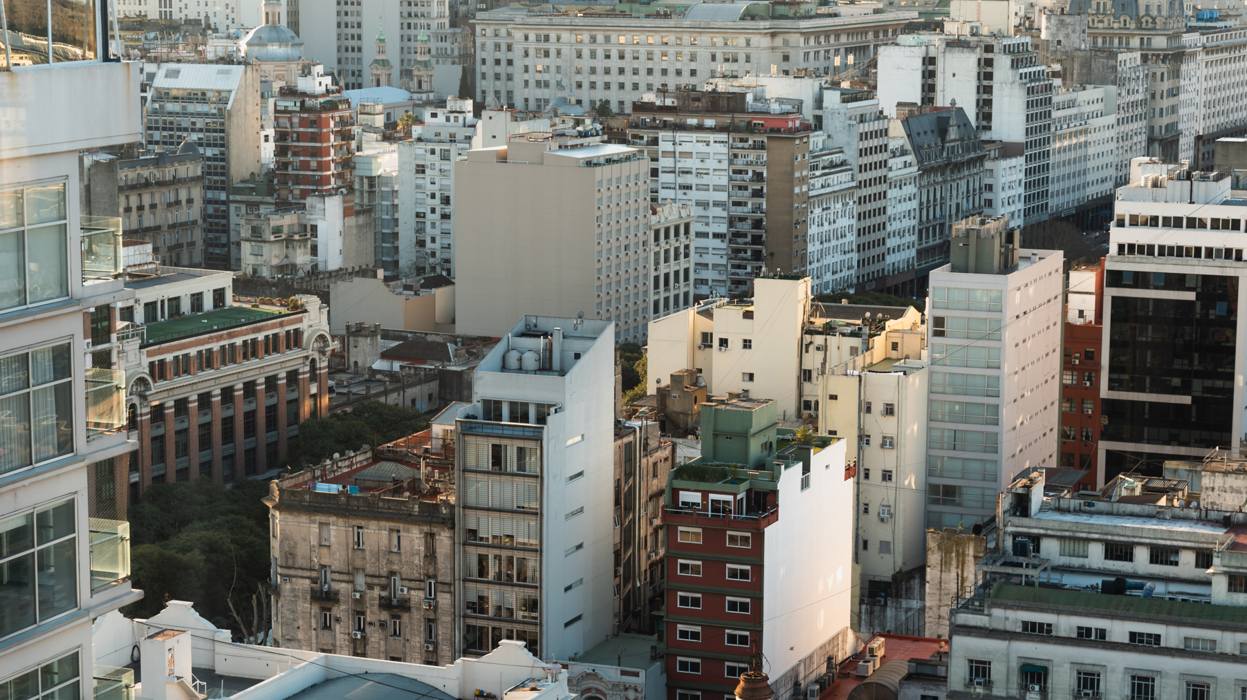 Vista panorámica de edificios de Montevideo